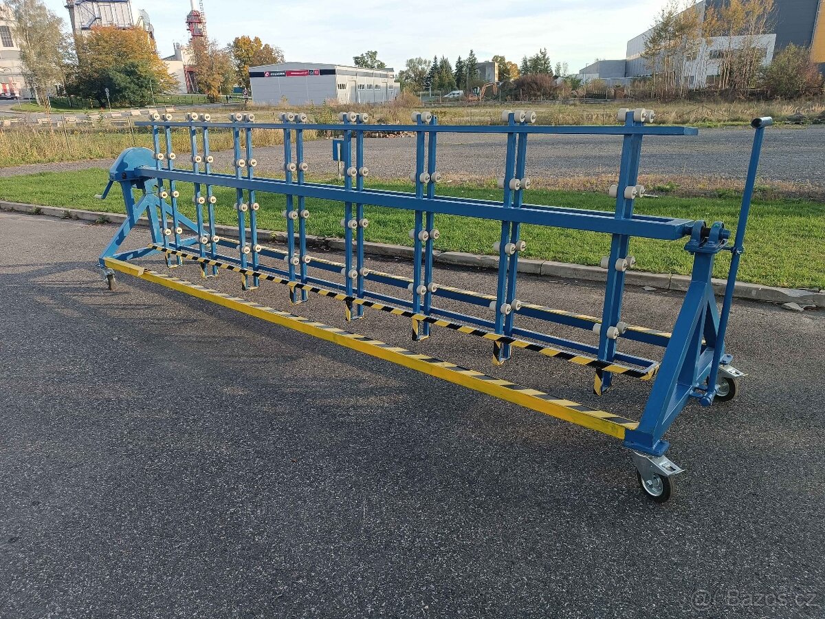 Obraceč velkoformátových desek