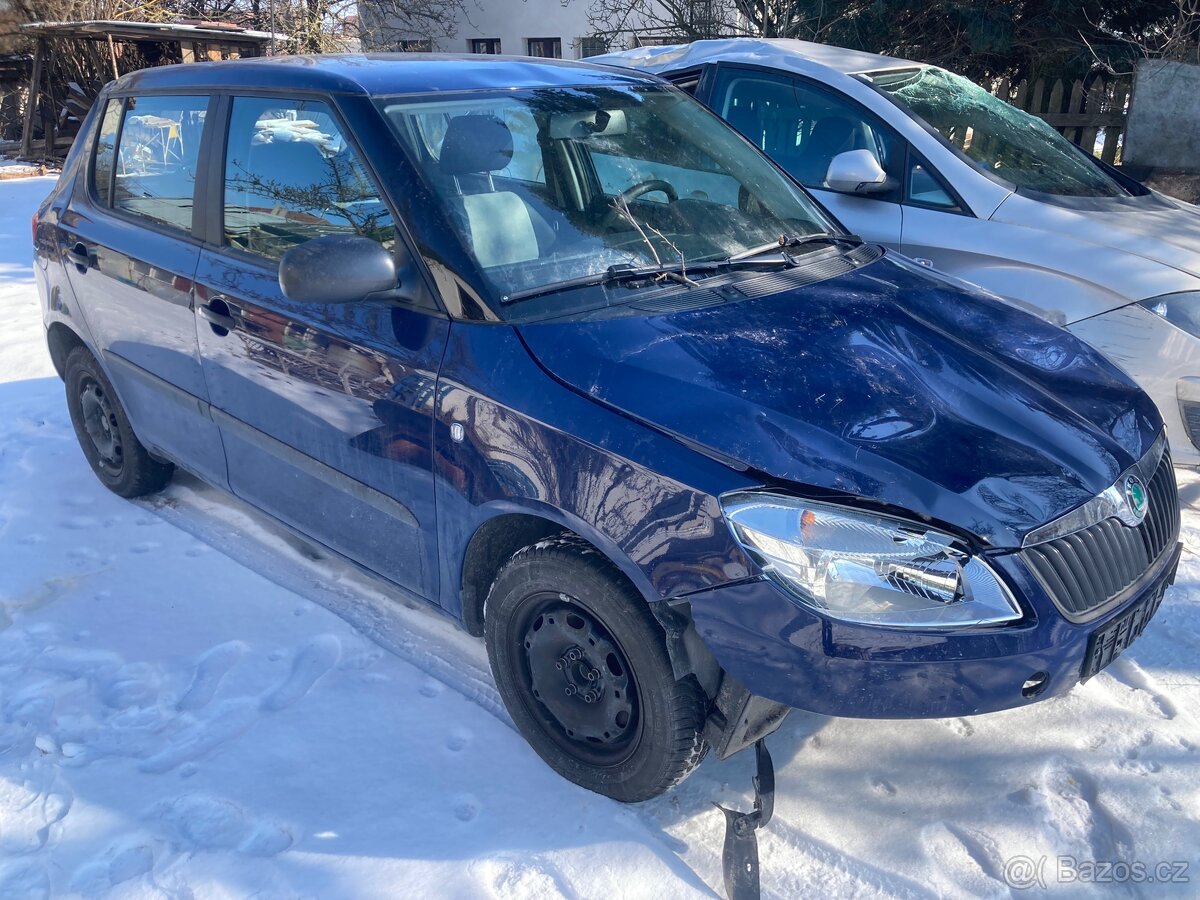 Škoda Fabia 2012 1.2 HTP CGPB 44KW LF5A MODRÁ VEŠKERÉ DÍLY