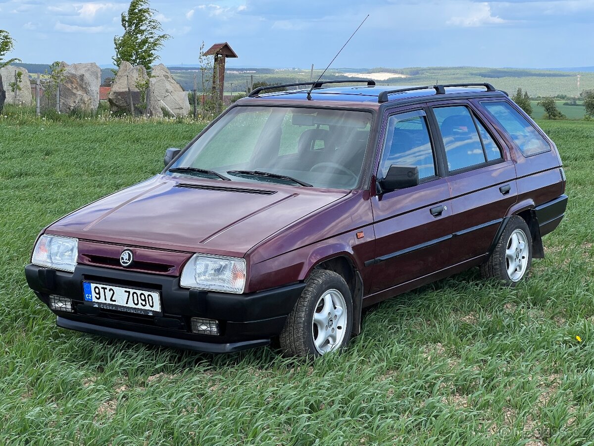 Škoda Favorit Forman Solitaire