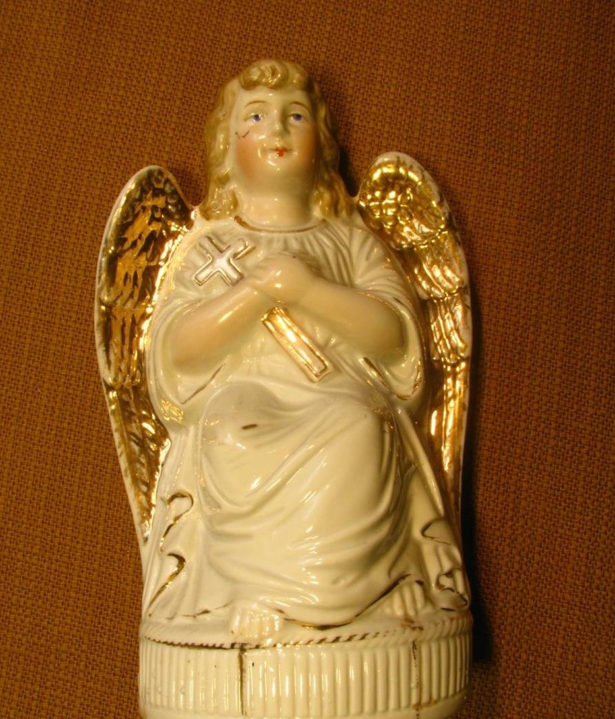 Figurka anděla porcelánová, starožitná cca 200 let staré