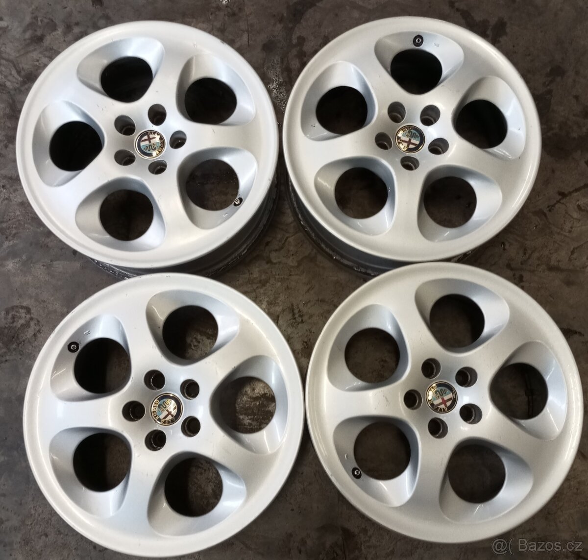Použité alukola Alfa Romeo 6,5J16 5X98 ET 41,5