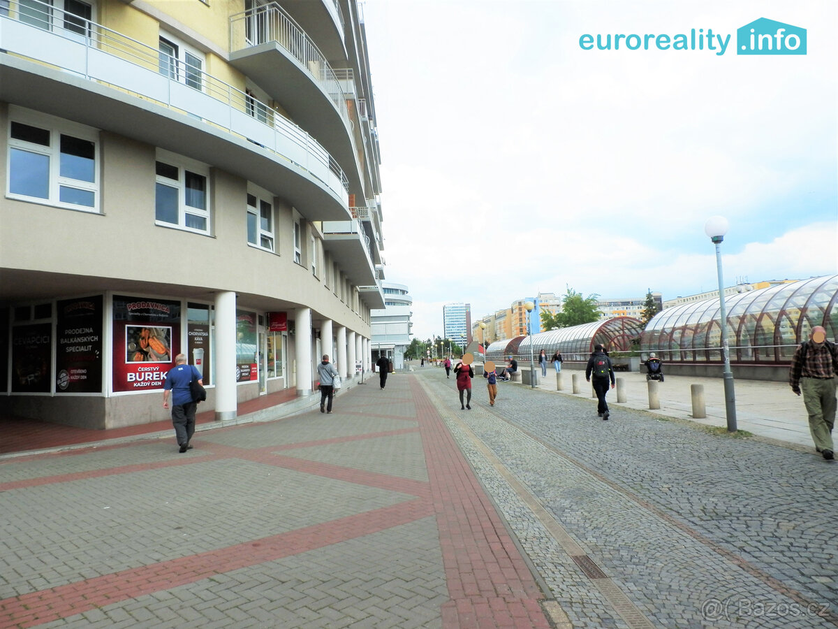Pronájem, obchodní prostor, 80 m2, Praha 5