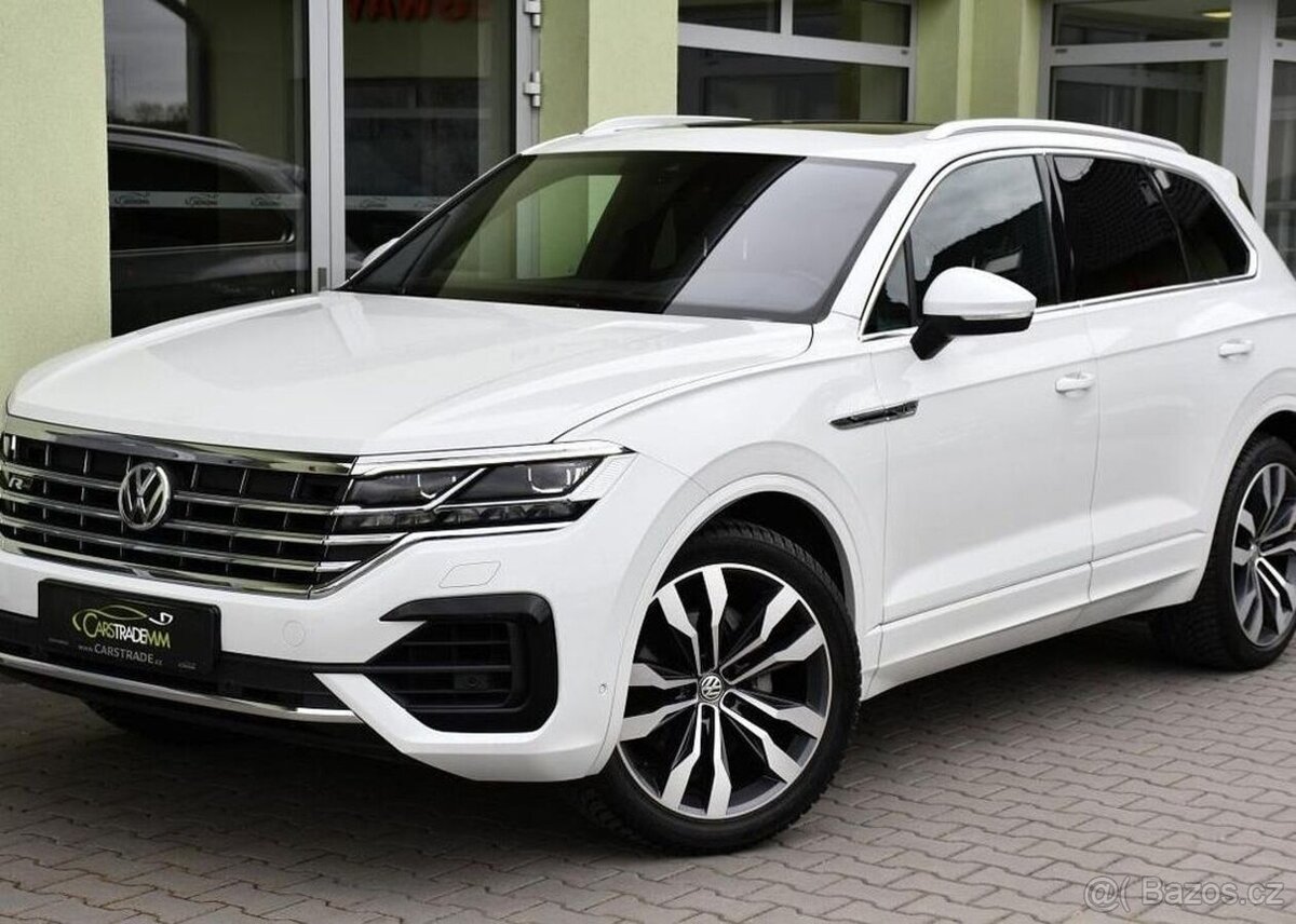 Volkswagen Touareg 3.0TDi R-LINE PANO TAŽNÉ AIR