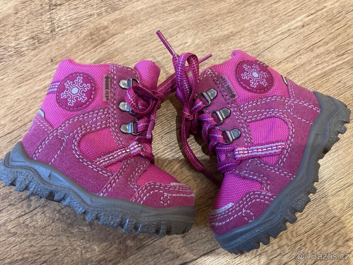 Zimní boty Superfit s goretexem vel. 19