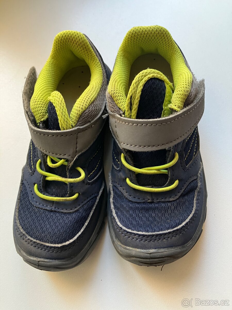 Turistické / sportovní boty tenisky 26 Quechua
