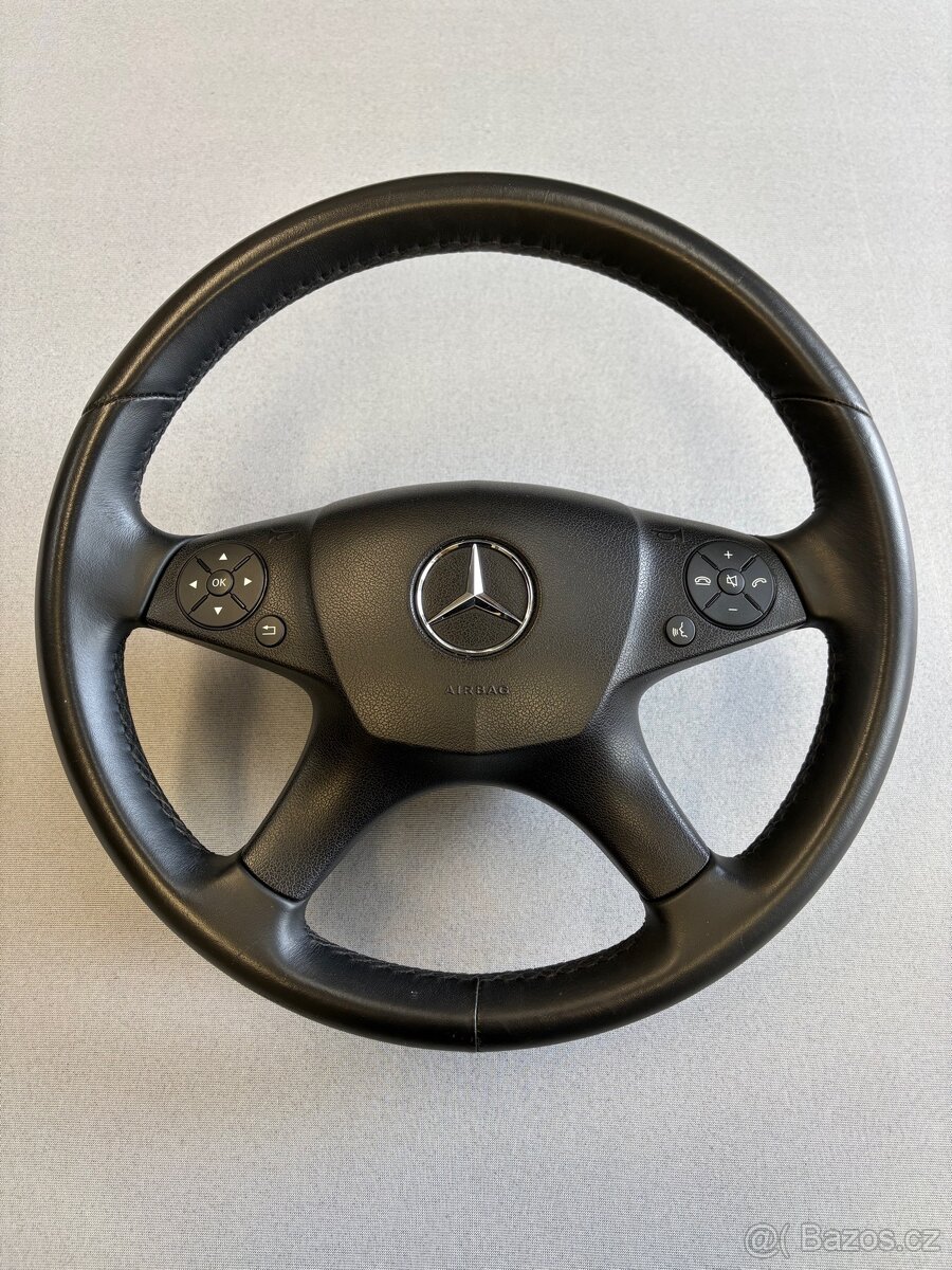 Volant Mercedes W204