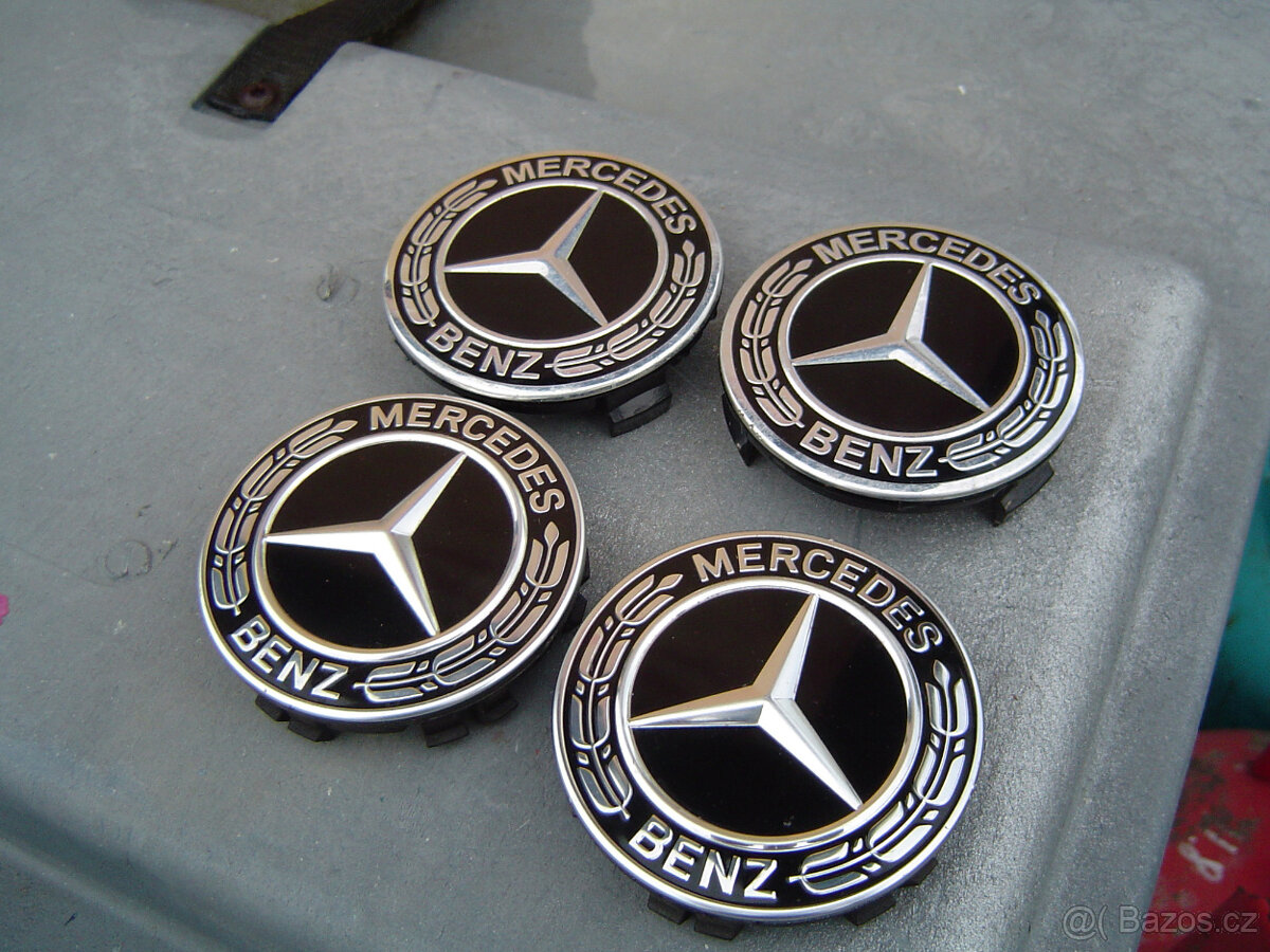 4 X STŘEDOVÉ POKLIČKY ORIGINÁL MERCEDES BENZ