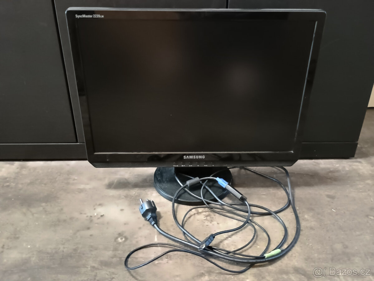 Samsung SyncMaster 2220 LM s redukcí VGA/HDMI