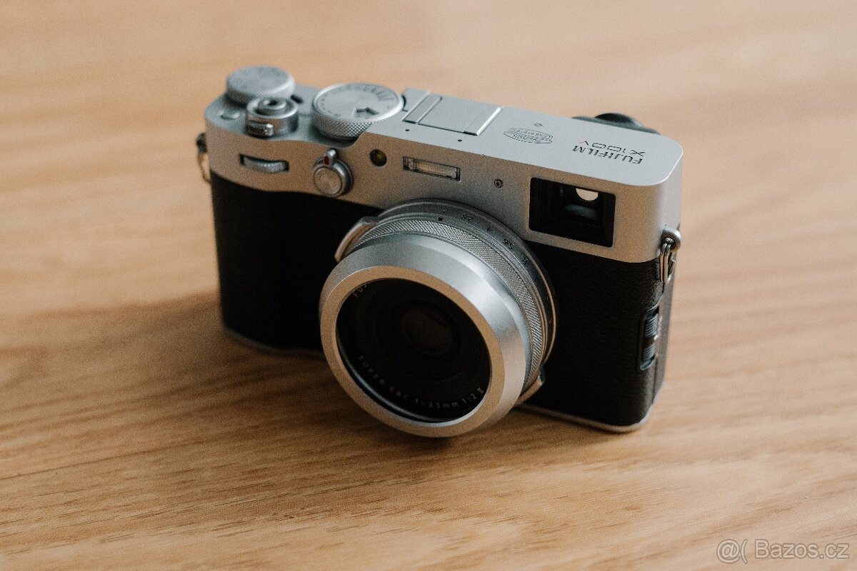 FUJIFILM X100V stříbrný + příslušenství