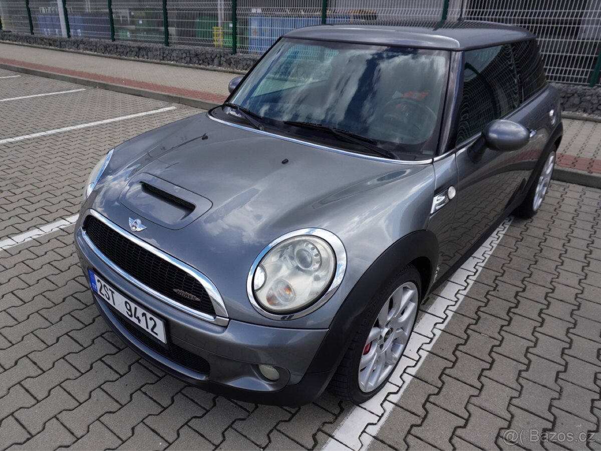 MINI John Cooper Works R56 – 155 kW, čistý, po servisu