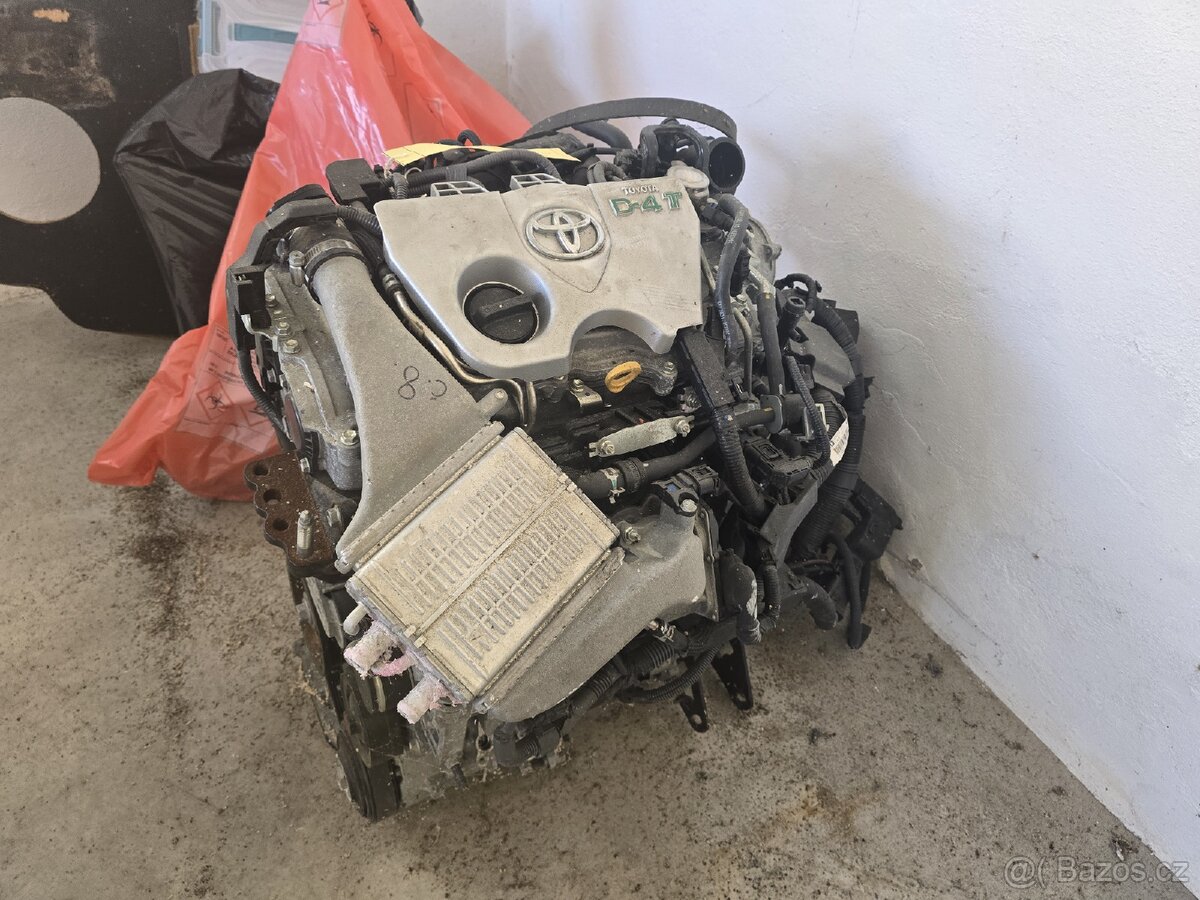 Motor převodovka Aut.Toyota 1.2 turbo 8NR U