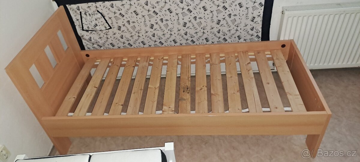 dětská postel