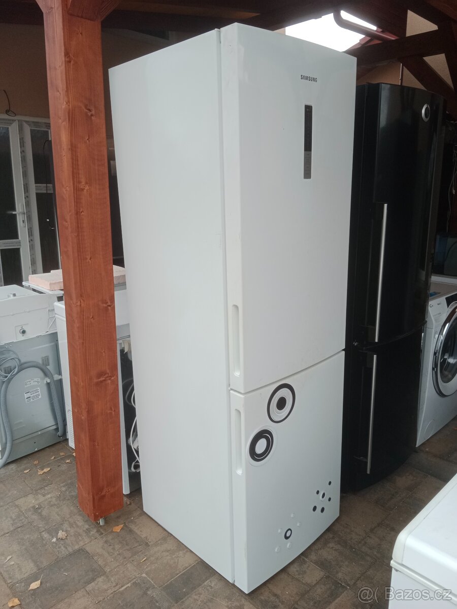 Lednice s mrazakem Samsung No Frost