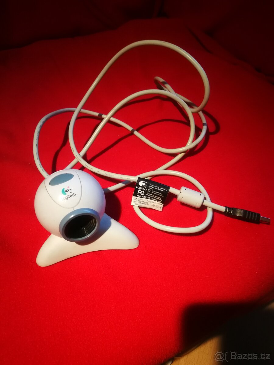 WEB kamera a stojánkový mikrofon zn Logitech,kabel scart