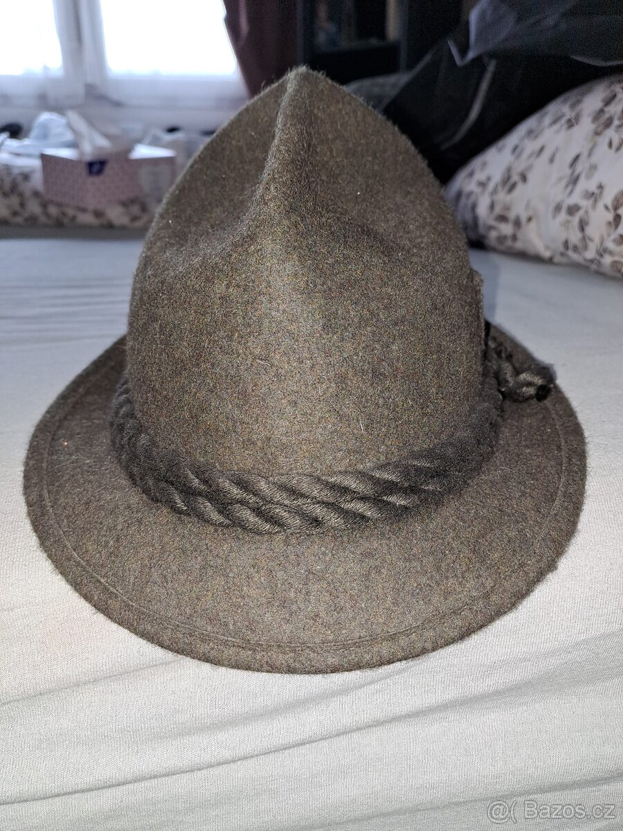 Myslivecký klobouk v. 56