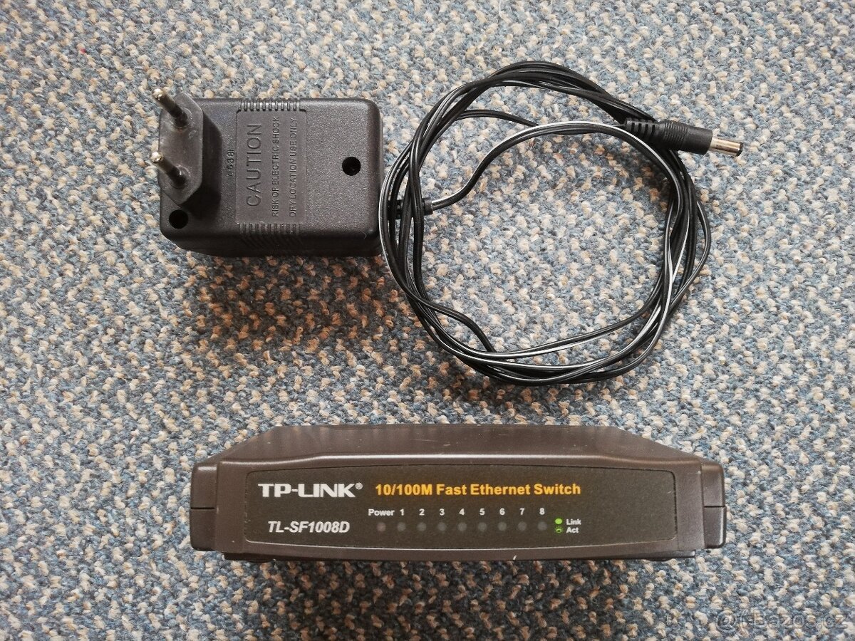 Síťový switch TP-Link TL-SF1008D s 8 porty
