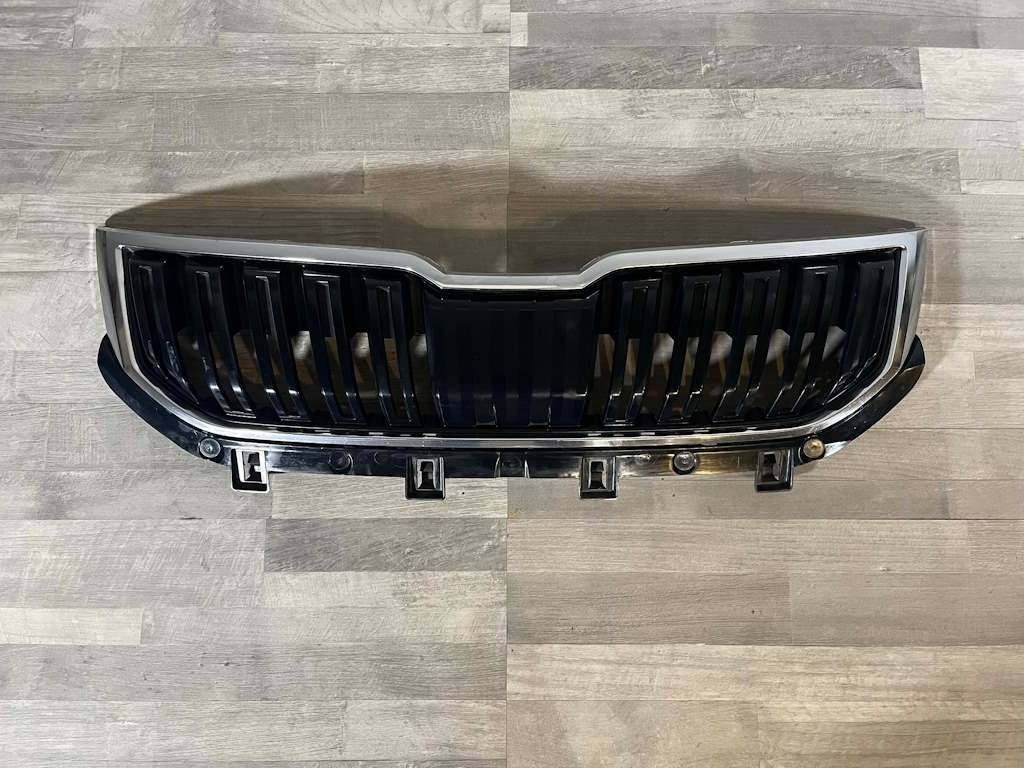 ŠKODA KAMIQ - 658 - 2019-2024 - maska - 57A853653B