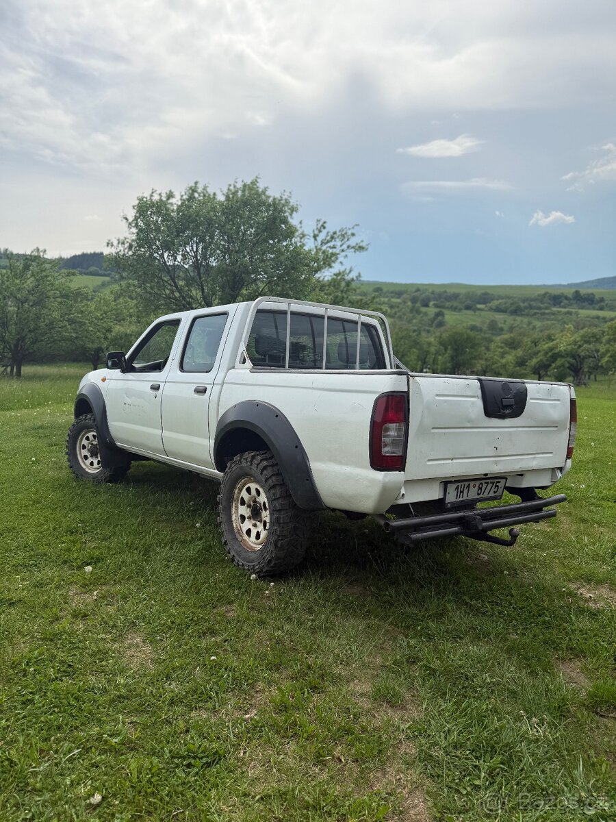 Nissan Navara D22 2.5TD
