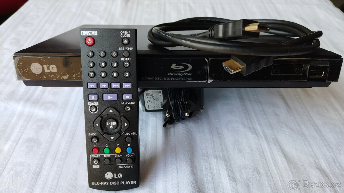 LG Blu-ray disk/DVD player BP 135 přehrávač