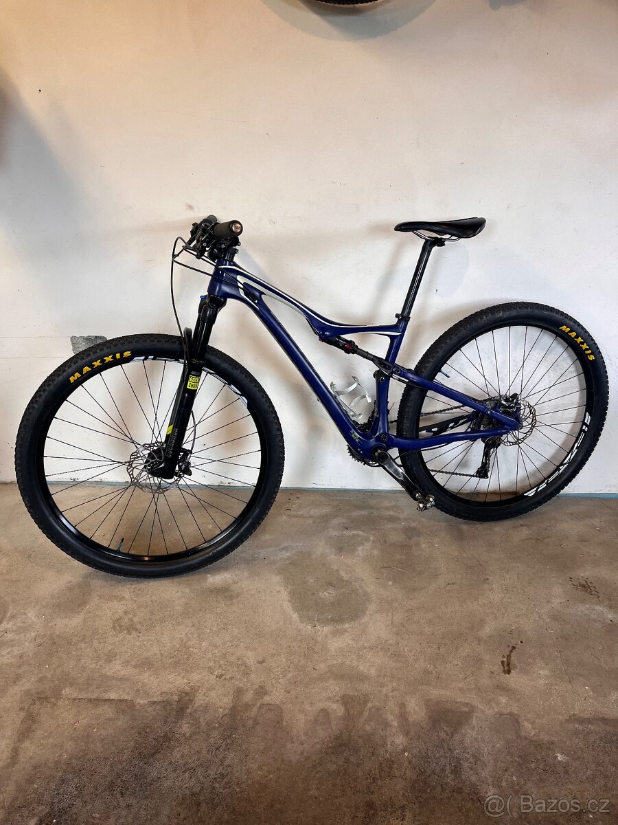 Specialized era comp (Epic, karbon)