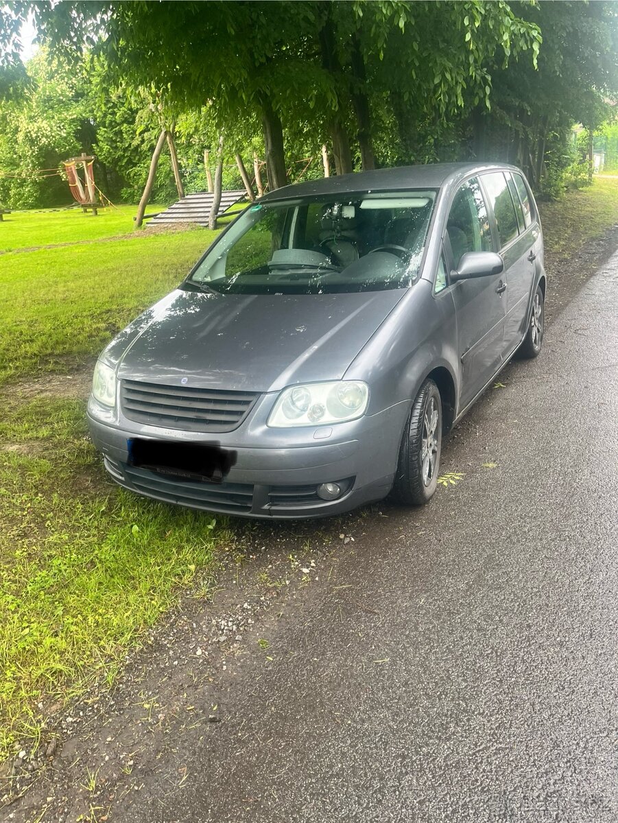 Vw touran dsg 1.9tdi 77kw
