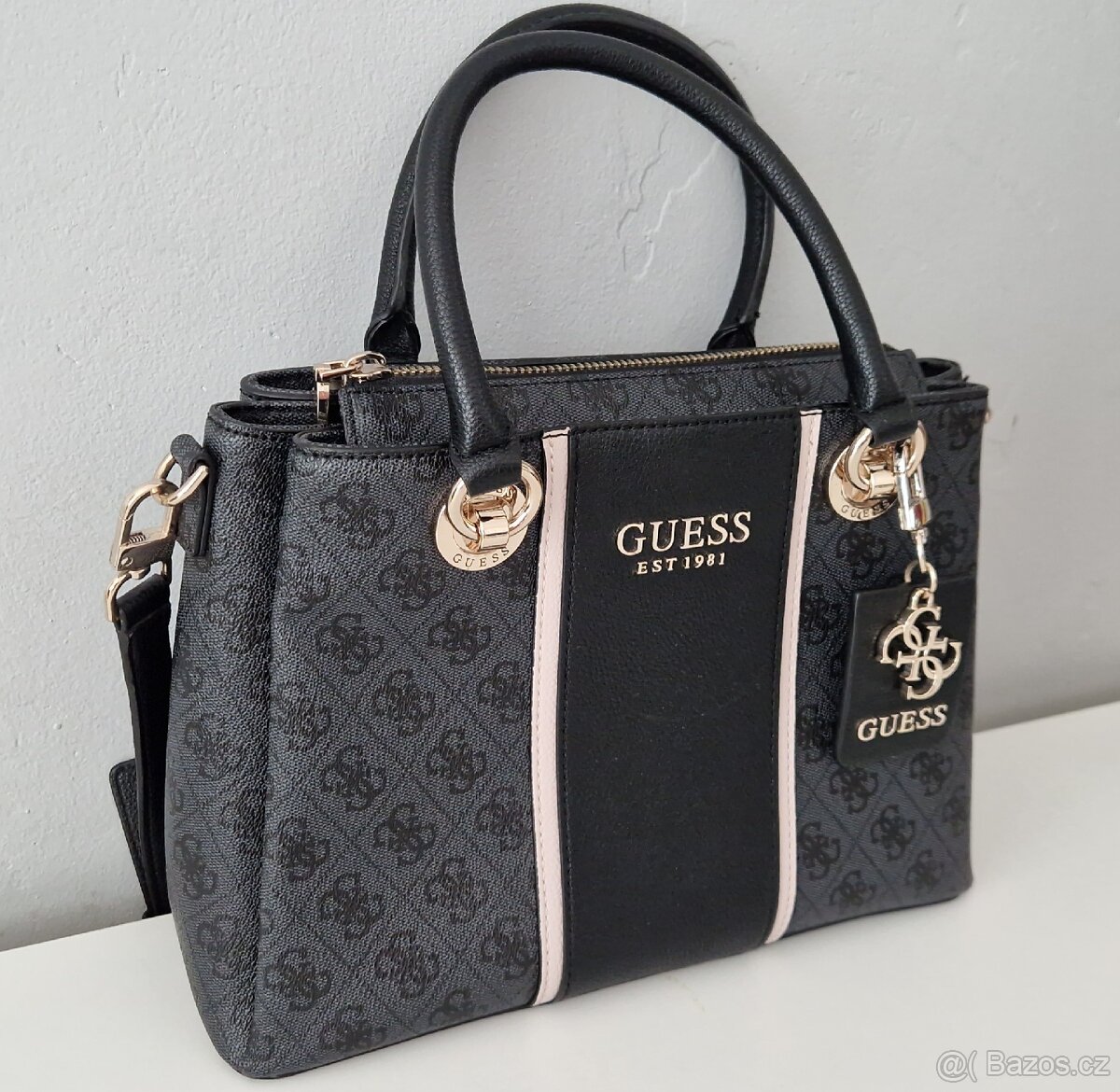 Kabelka Guess
