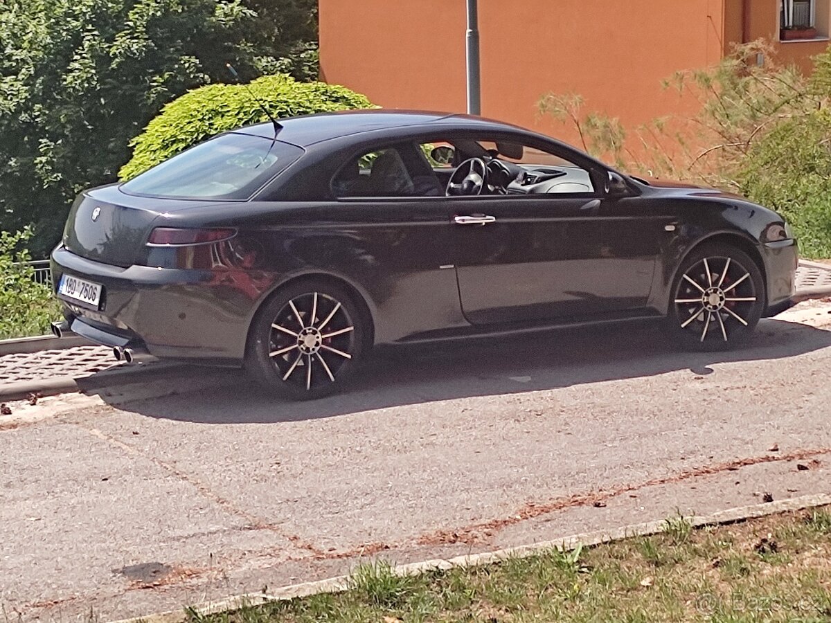Alfa Romeo GT 1,8 103 kW replika 3,2 Busso nová STK