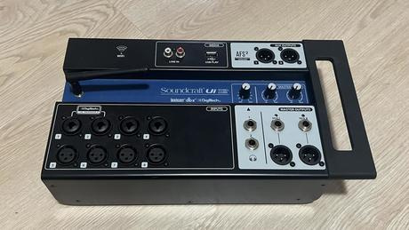 Soundcraft Ui12