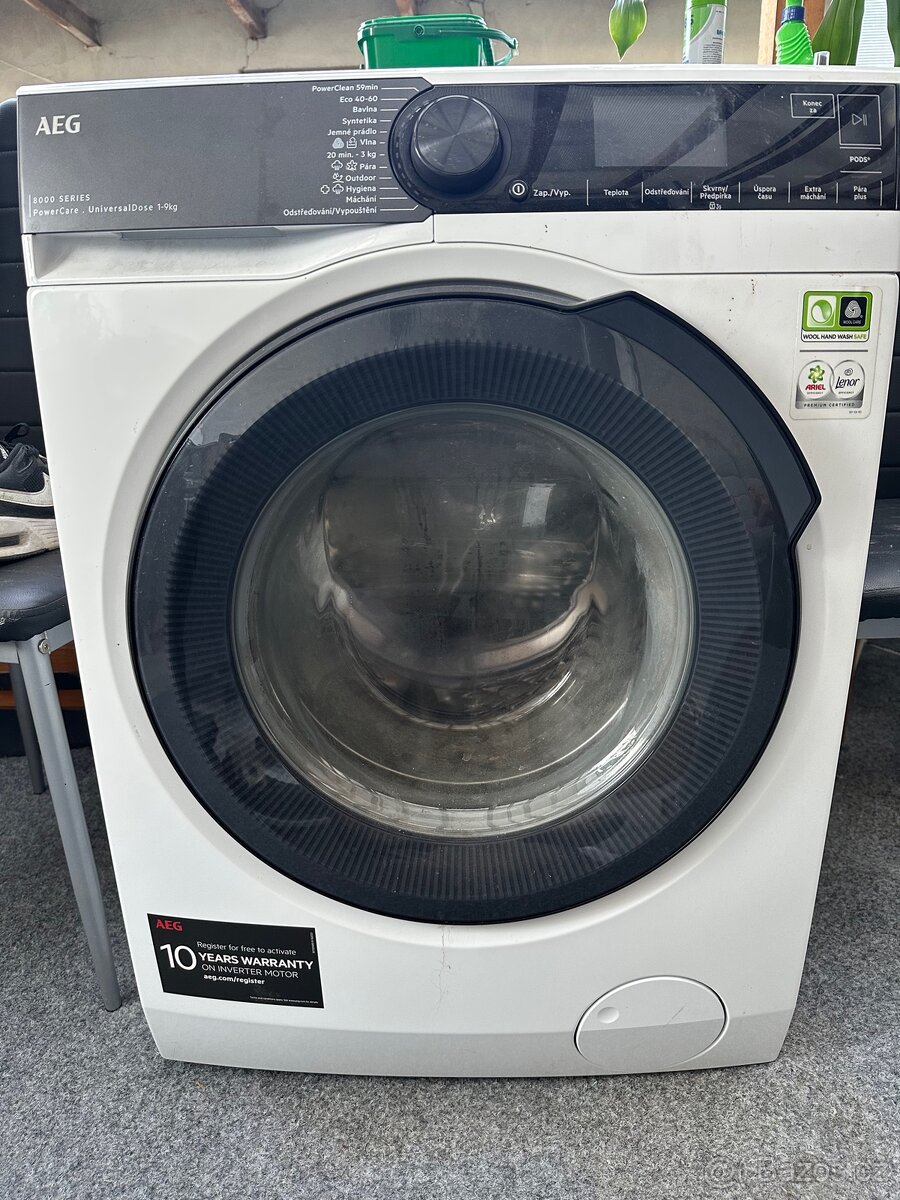 AEG