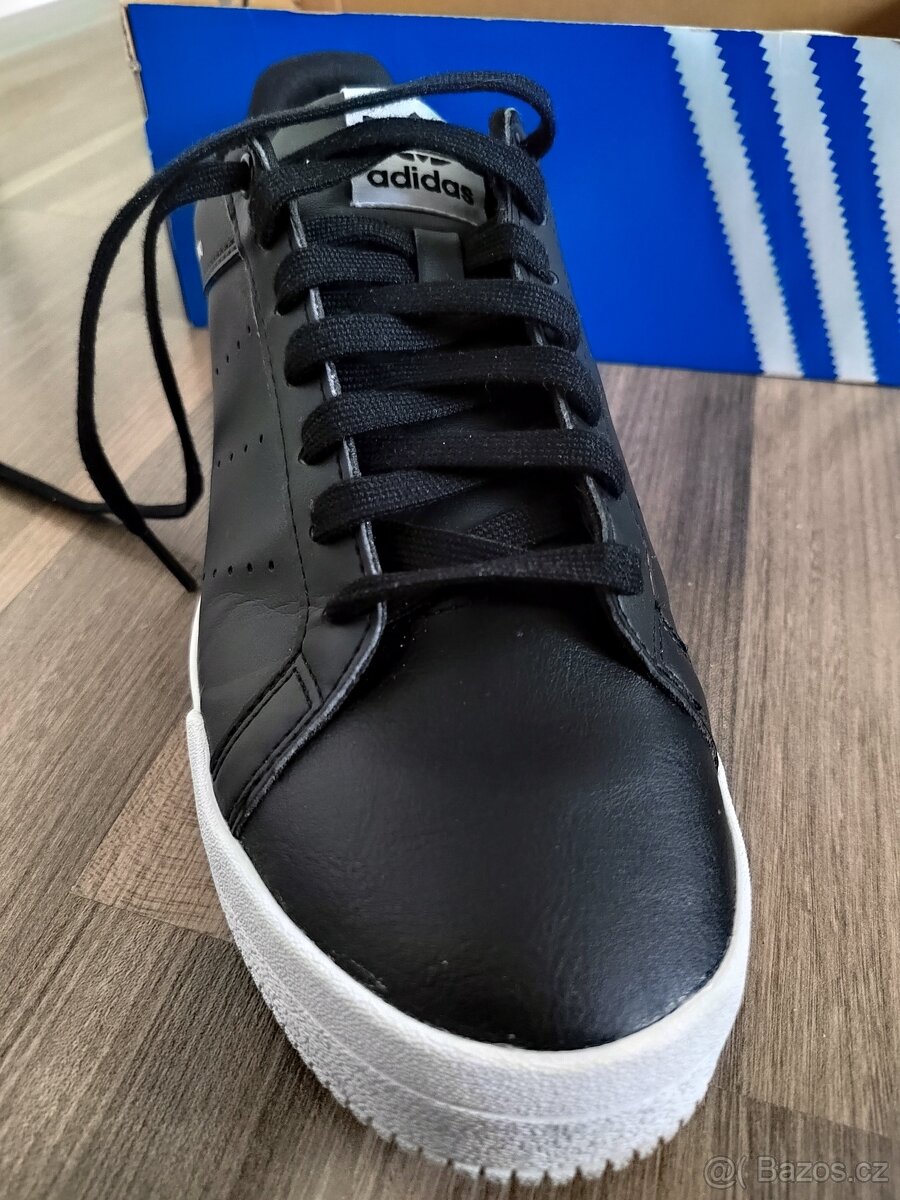 Prodam nové stylové tenisky Adidas Court Tourino, vel.42 2/3