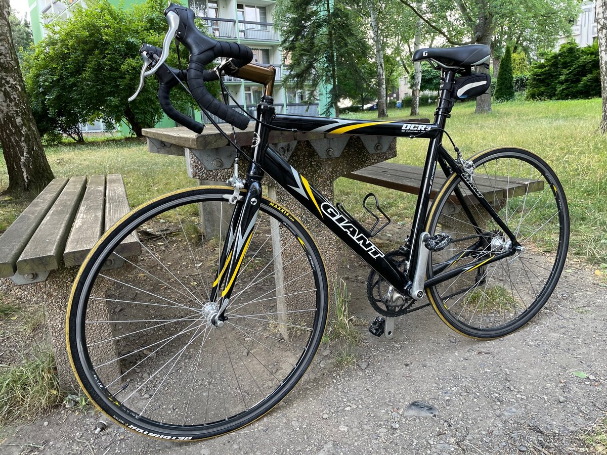 Silniční kolo Giant OCR 3