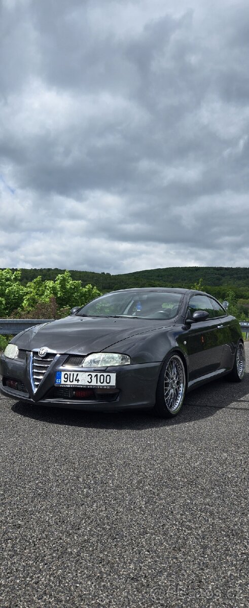 Alfa Romeo GT