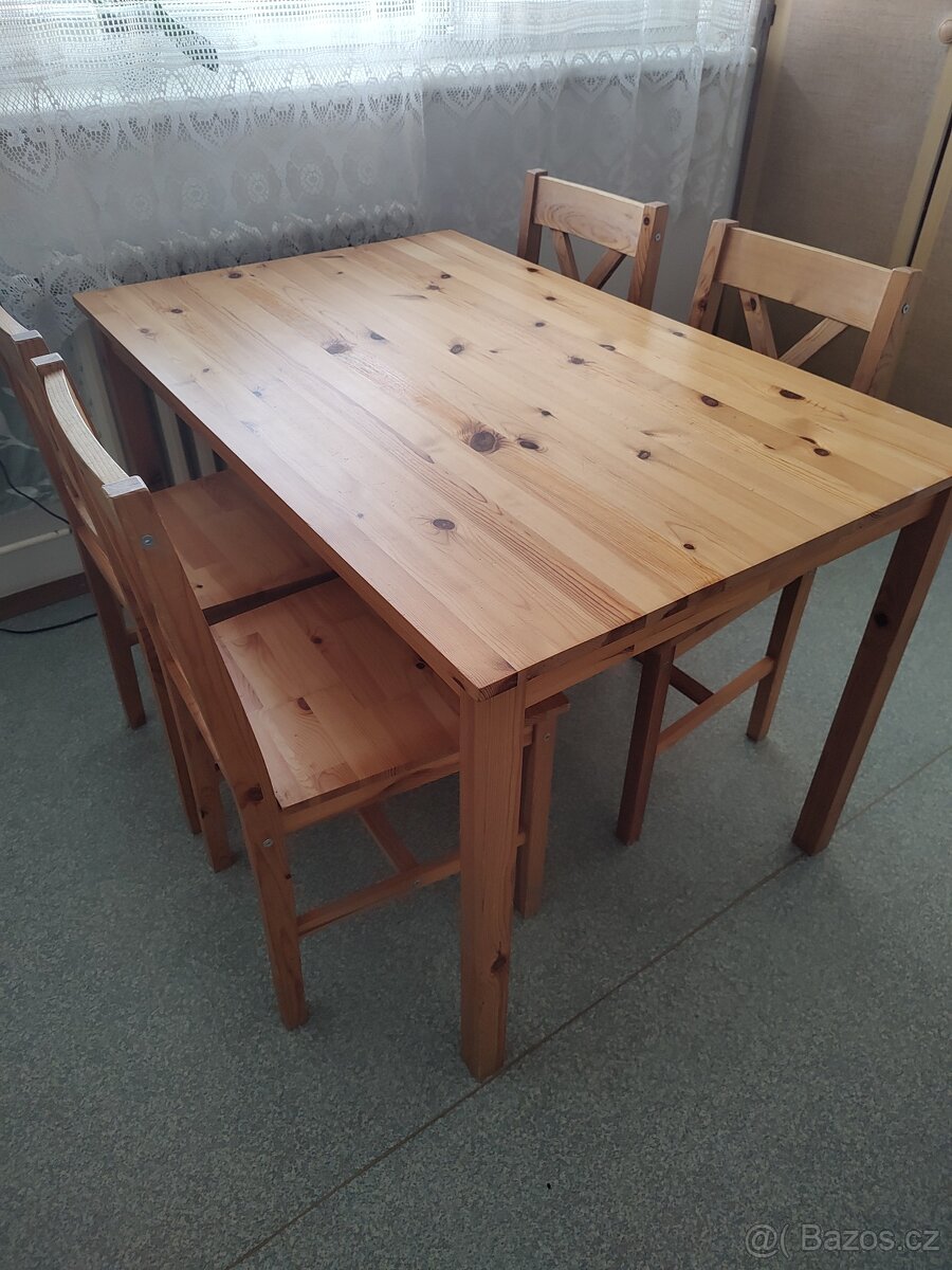 Jídelní stůl+4 židle masiv borovice