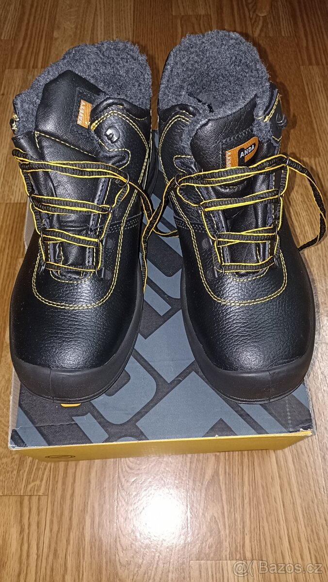 Pracovní boty zimní