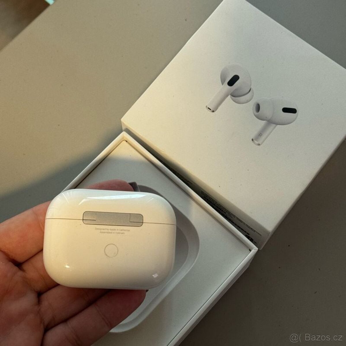 sluchátka AirPods Pro 2