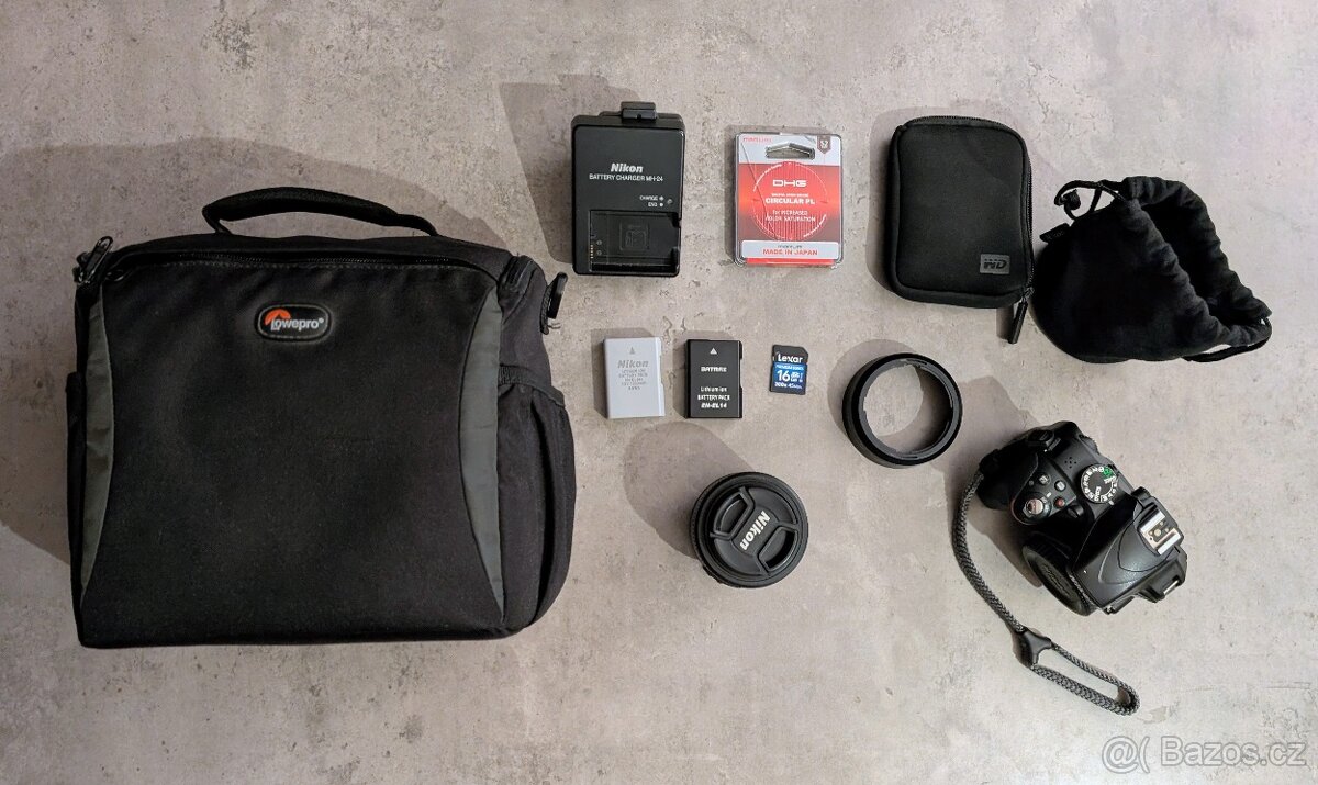 Nikon D3300 + 35mm nikkor, příslušenství