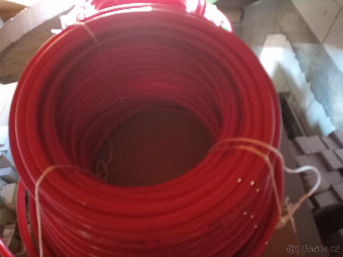 REHAU RAUTHERM S trubka 17 x 2 mm