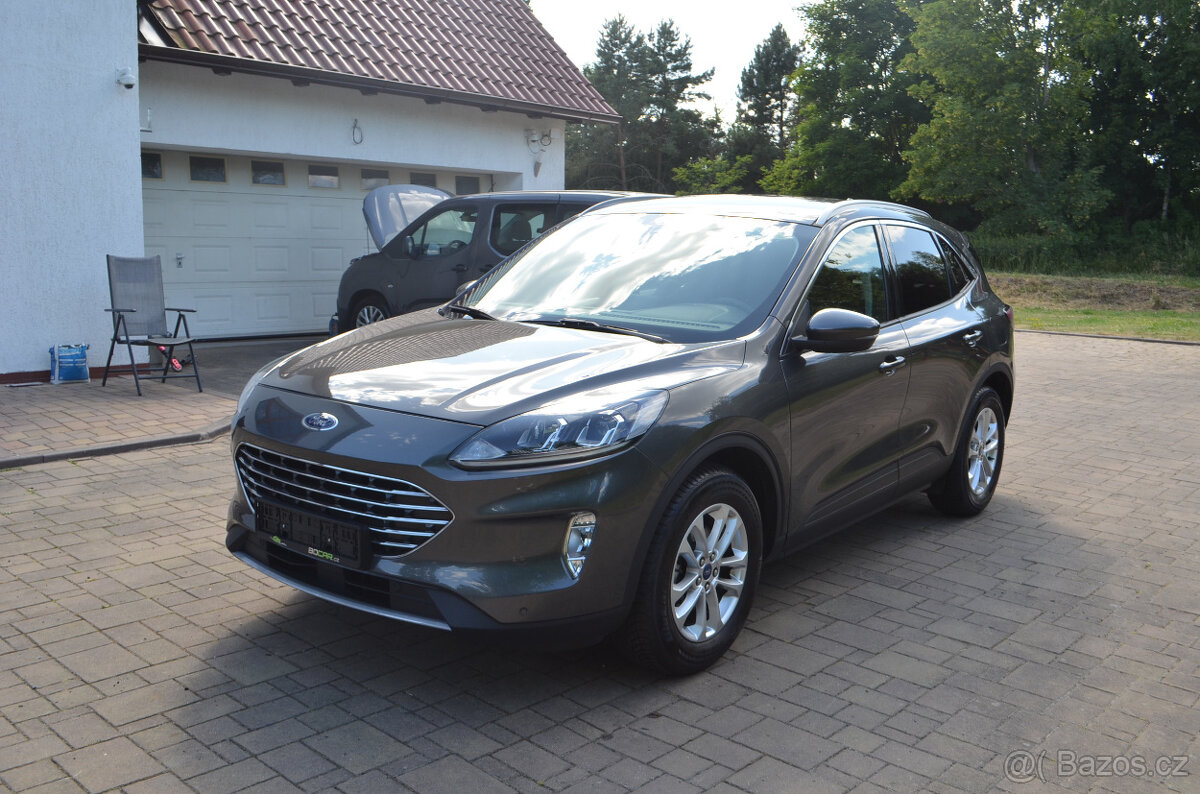 PRODÁM FORD KUGA 1.5TDCI 2022 NOVÝ MODEL PERFEKTNÍ