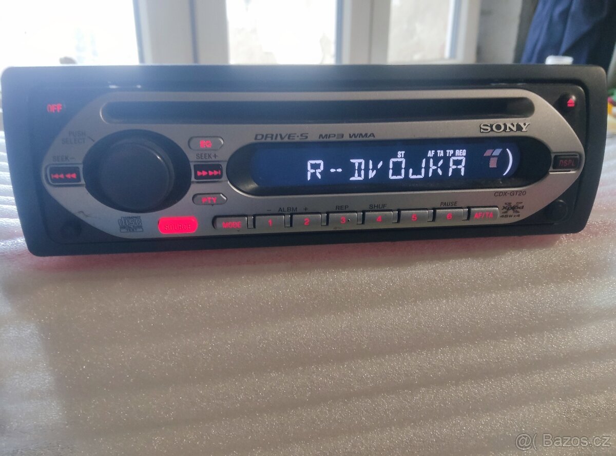 Sony CDX - GT 20