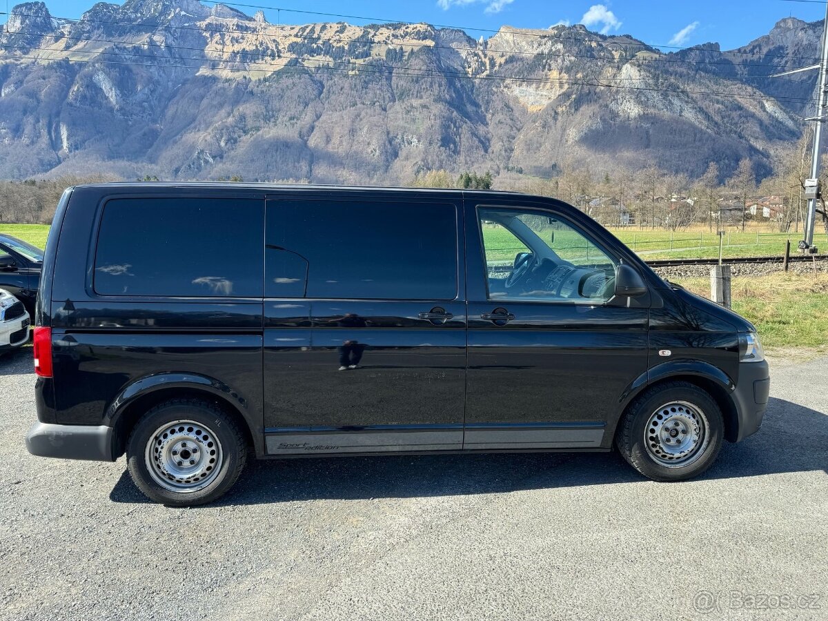 T5 CARAVELLE 2.0tdi 103kw, tažné, Webasto, 8mist