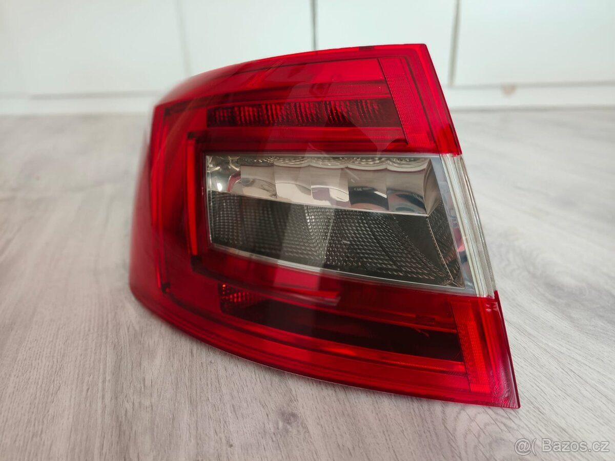 Octavia 3 RS sedan zadní Led světlo levé