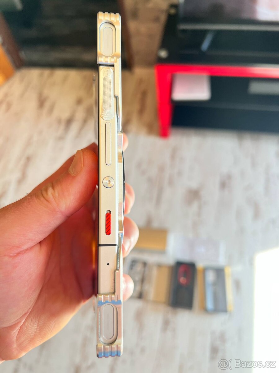 Herni mobil NUBIA REDMAGIC 9 PRO 16/512GB