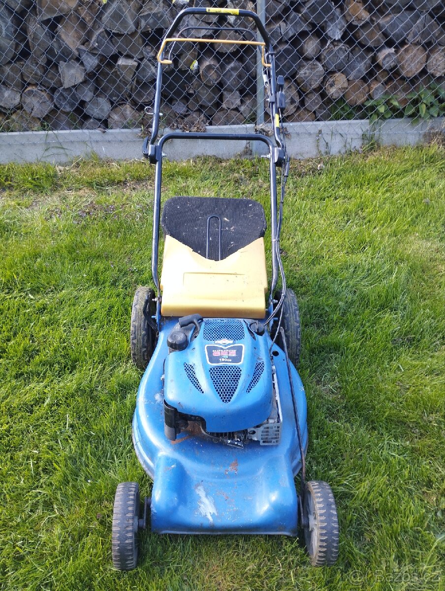 Sekačka bez pojezdu MTD