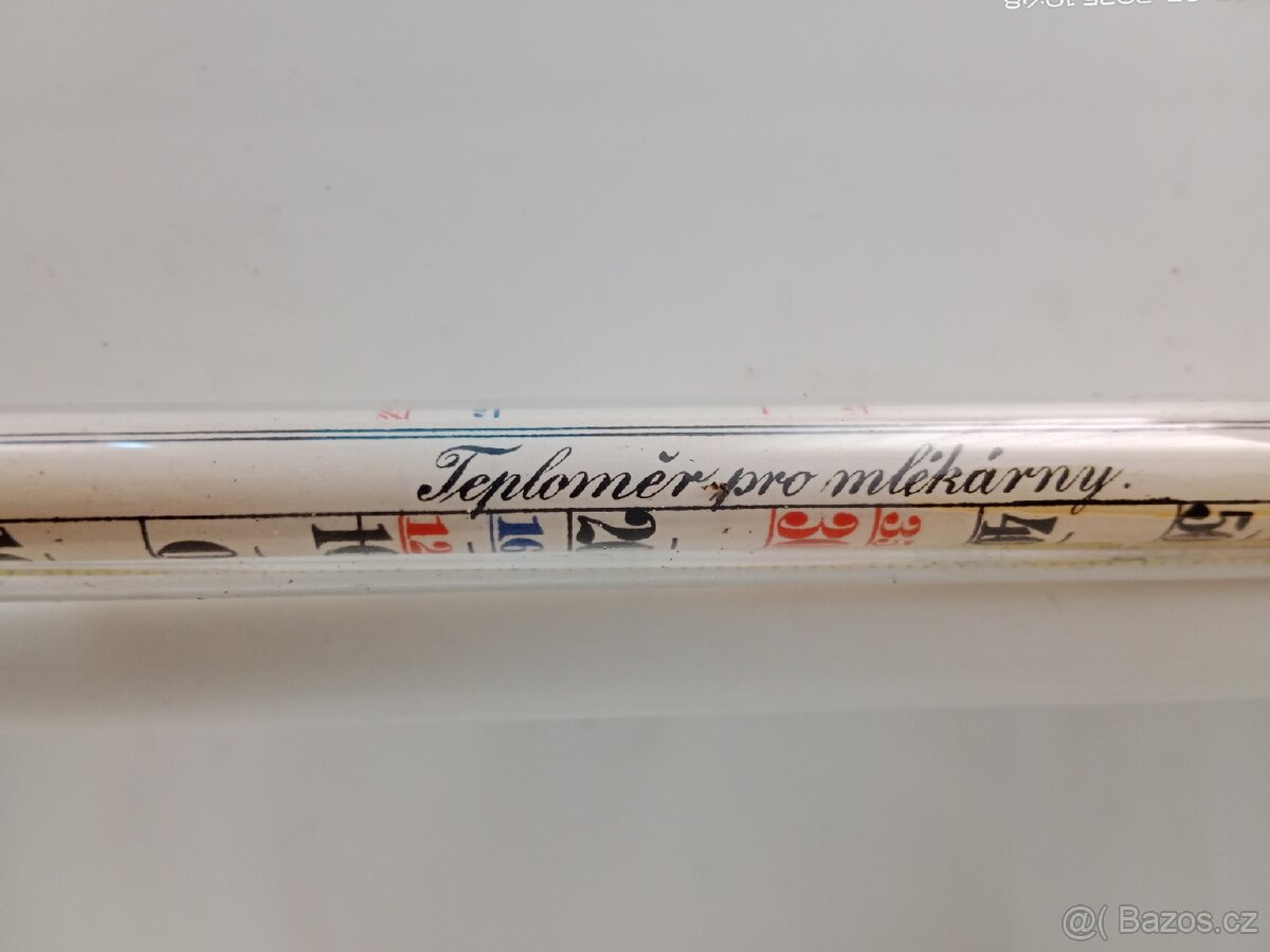 Retro teploměr pro mlekarny