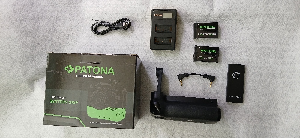 Patona Battery grip Canon EOS RP a R8 nabíječka a 2 baterie