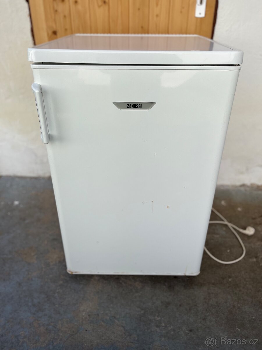 Funkční lednice Zanussi