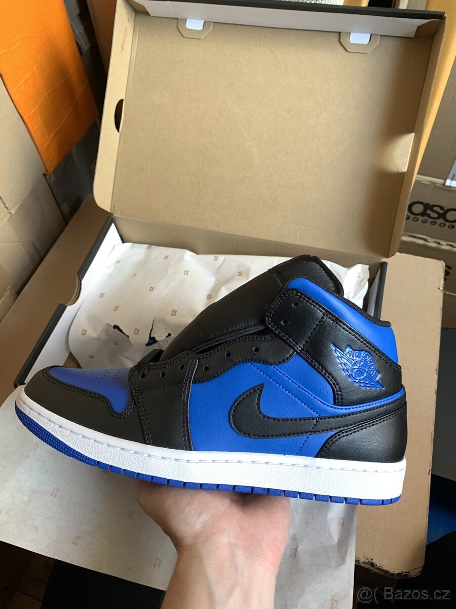 Jordan 1 Mid Varsity Royal