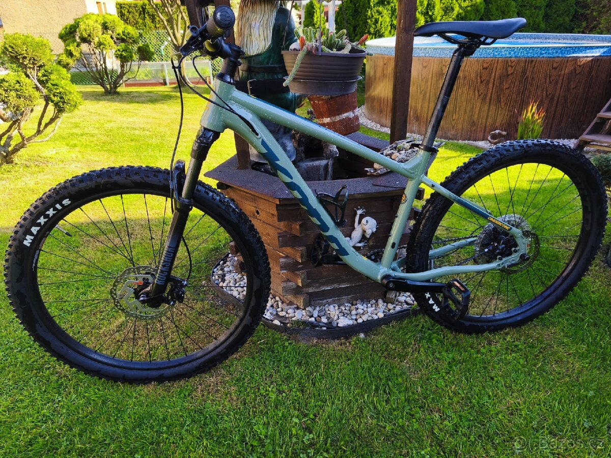 Kona Cindercone 2023 27,5 velikost M