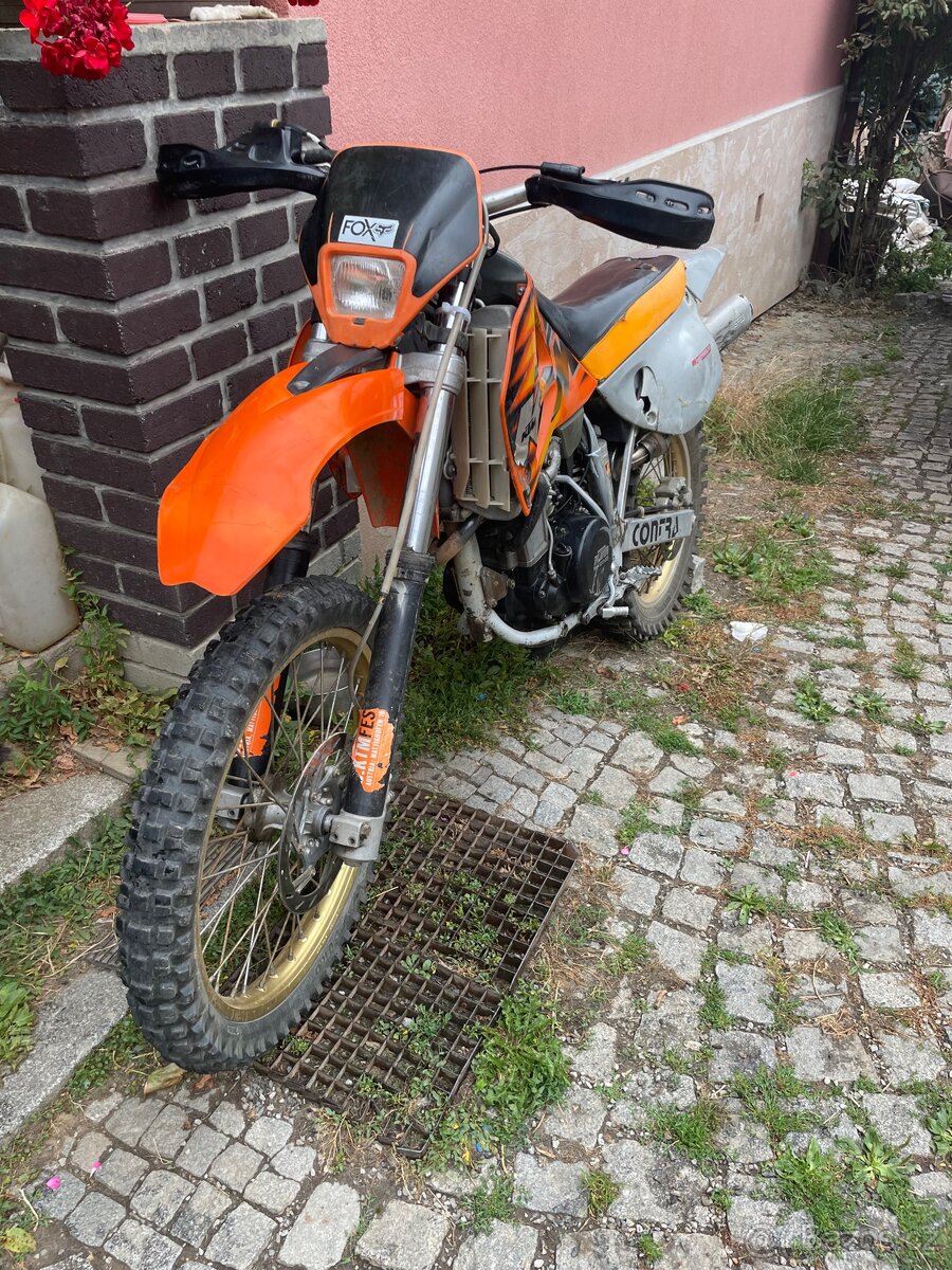 KTM LC4 620 – originální stav, po servisu, plně funkční