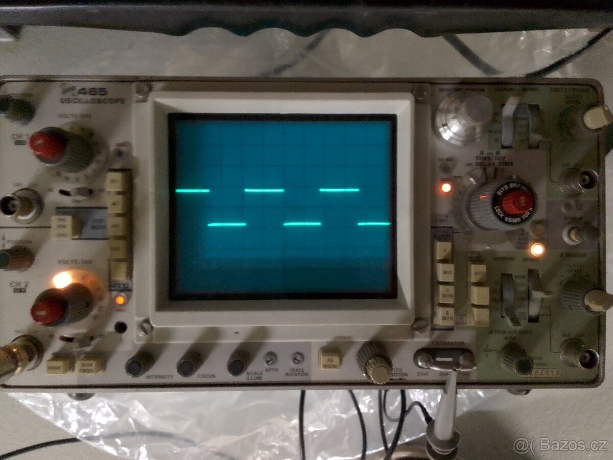 Osciloskop Tektronix